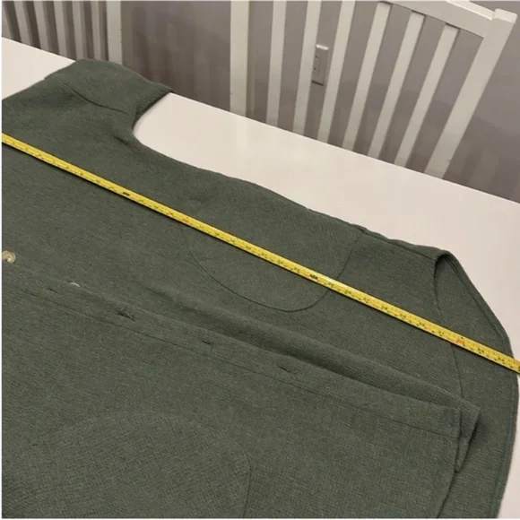 Design Lab Textured Front Button Shacket in Sage Size small - Picture 8 of 9